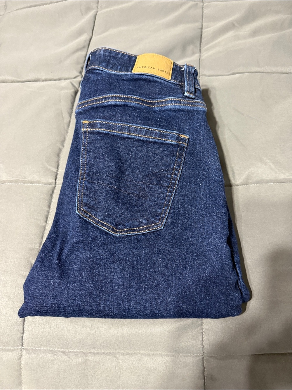 American Eagle 🦅 mom jeans. 0 regular